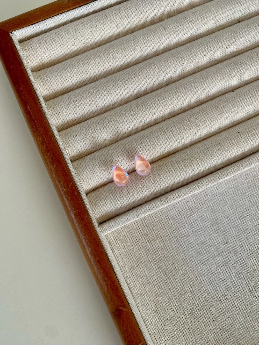 4/$15 Iridescent Crystal Pink Teardrop Stud Earrings